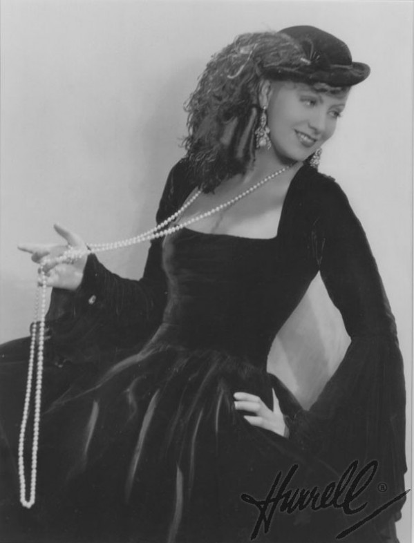 Great Garbo with pearls by George Hurrell